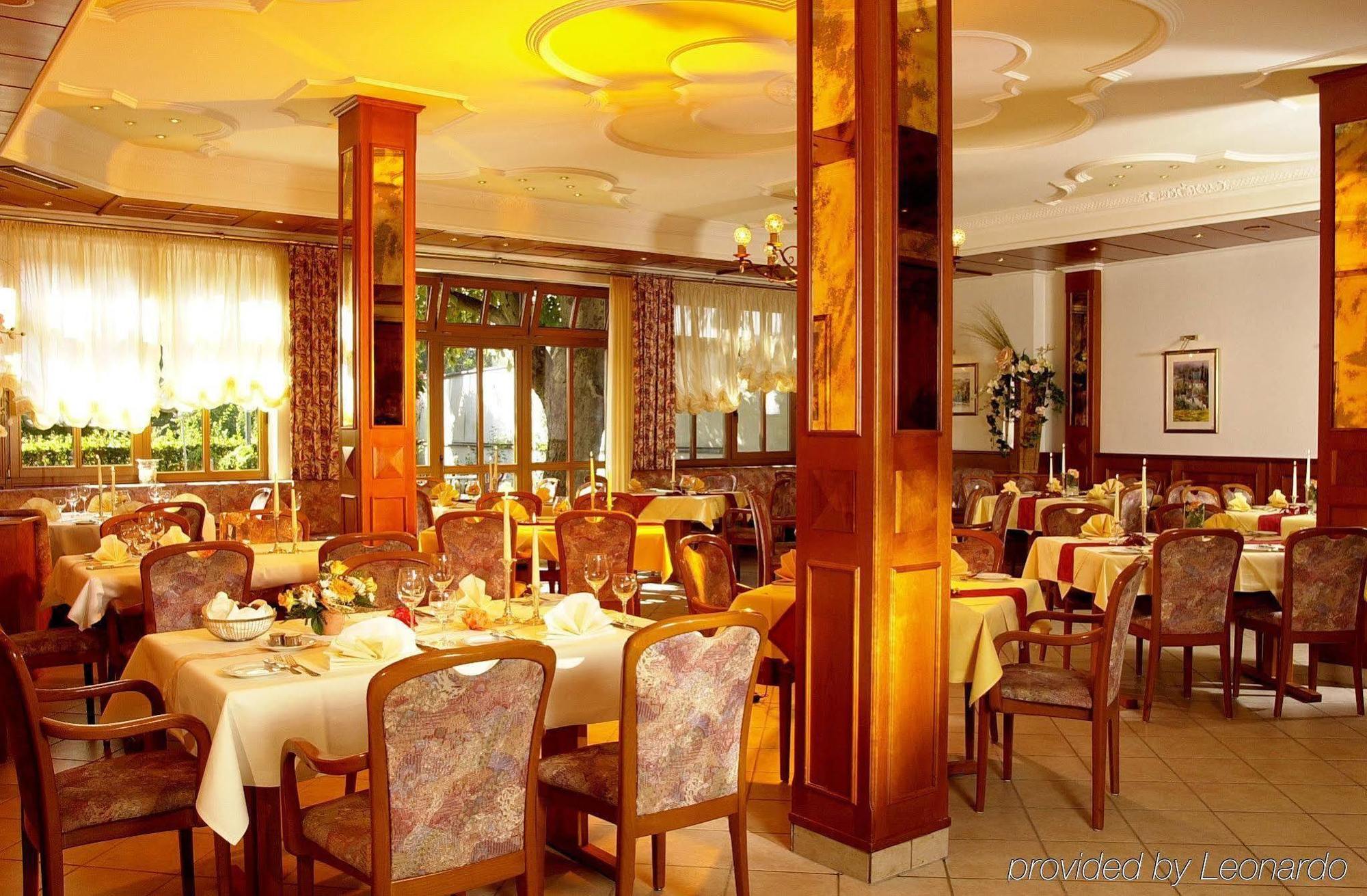 Posthotel Donaustauf Restaurant photo